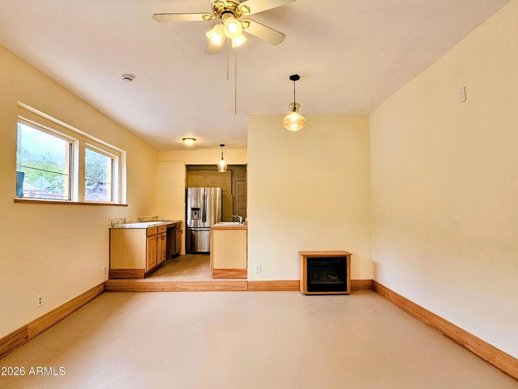 Image 6 of property listing at 729 TOMBSTONE Canyon, Bisbee, AZ 85603