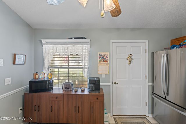 967 W MISTY MOUNTAIN Drive, Jacksonville, FL 32225