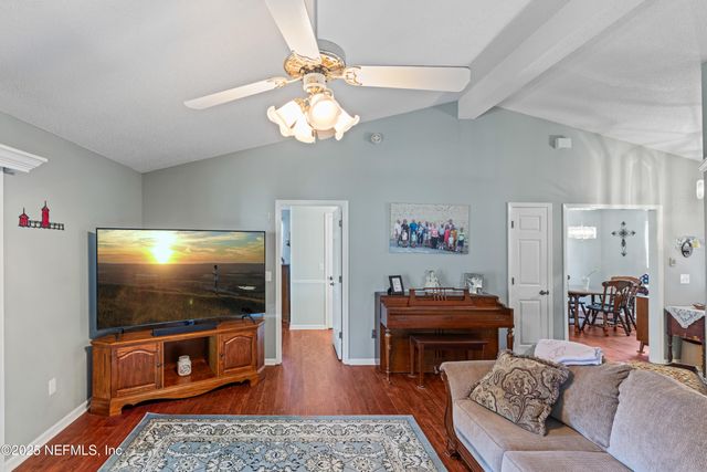 967 W MISTY MOUNTAIN Drive, Jacksonville, FL 32225