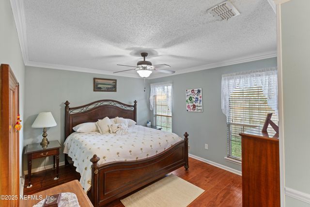 967 W MISTY MOUNTAIN Drive, Jacksonville, FL 32225