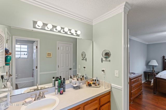 967 W MISTY MOUNTAIN Drive, Jacksonville, FL 32225