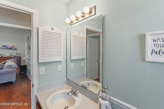 967 W MISTY MOUNTAIN Drive, Jacksonville, FL 32225