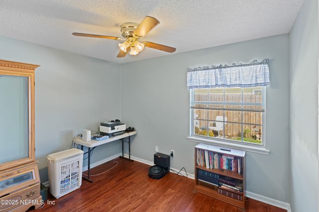 967 W MISTY MOUNTAIN Drive, Jacksonville, FL 32225