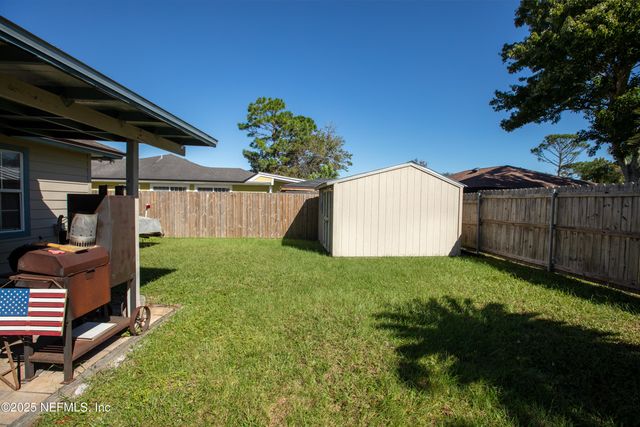 967 W MISTY MOUNTAIN Drive, Jacksonville, FL 32225