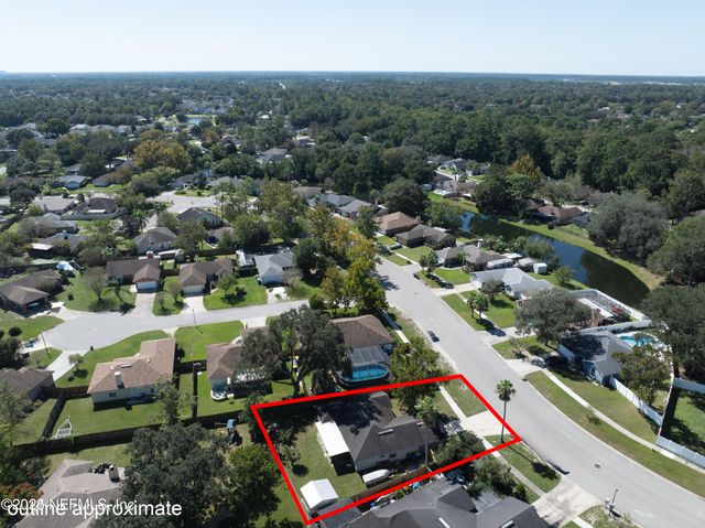 967 W MISTY MOUNTAIN Drive, Jacksonville, FL 32225