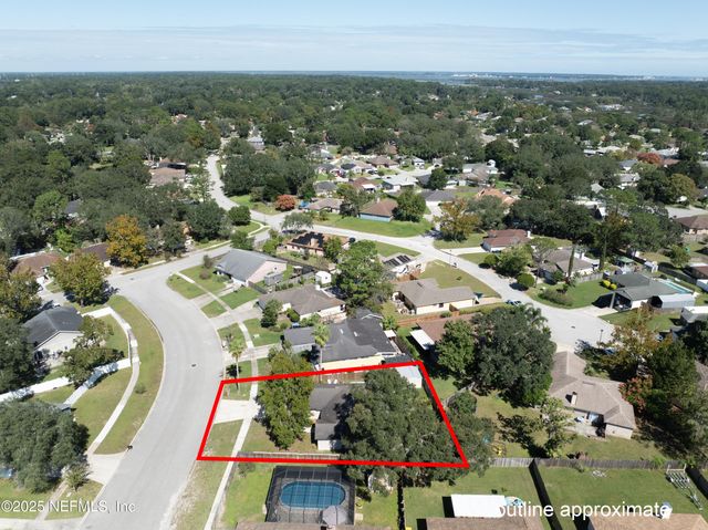 967 W MISTY MOUNTAIN Drive, Jacksonville, FL 32225