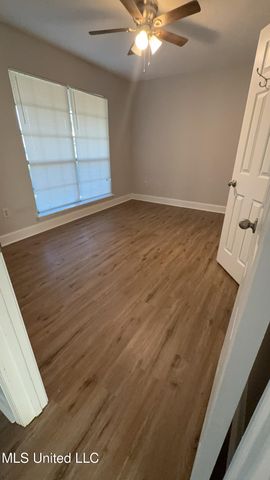 924 S College Street, Brandon, MS 39042