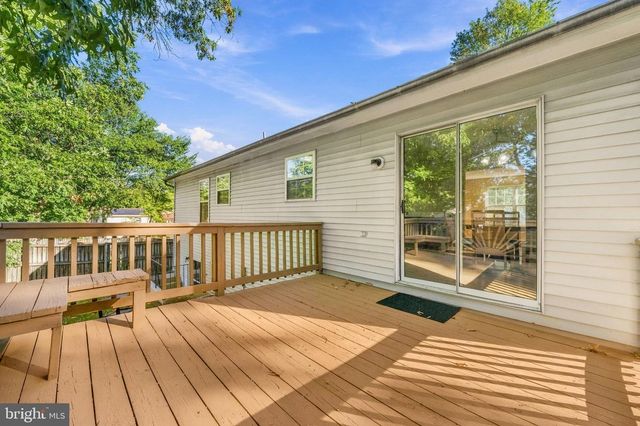 4004 HOBART CT, Springdale, MD 20774