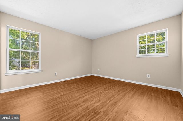 4004 HOBART CT, Springdale, MD 20774