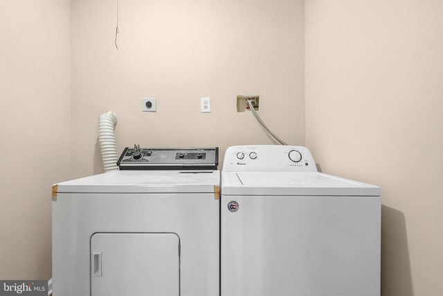 4004 HOBART CT, Springdale, MD 20774