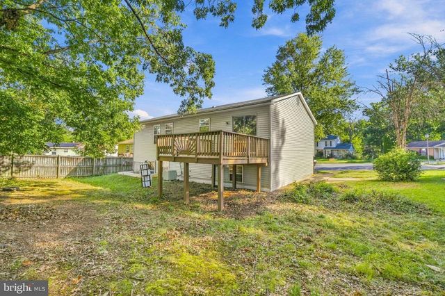4004 HOBART CT, Springdale, MD 20774