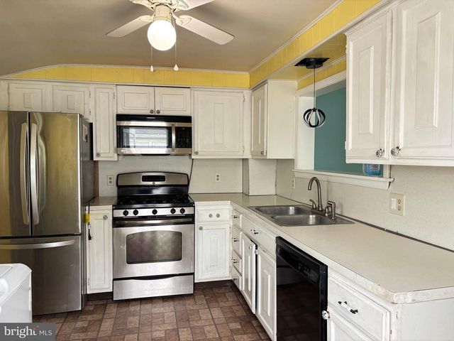 422 HULME ST, Burlington, NJ 08016