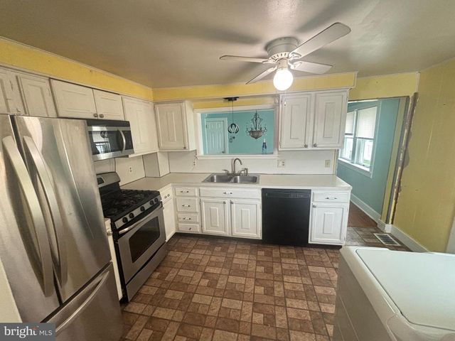 422 HULME ST, Burlington, NJ 08016