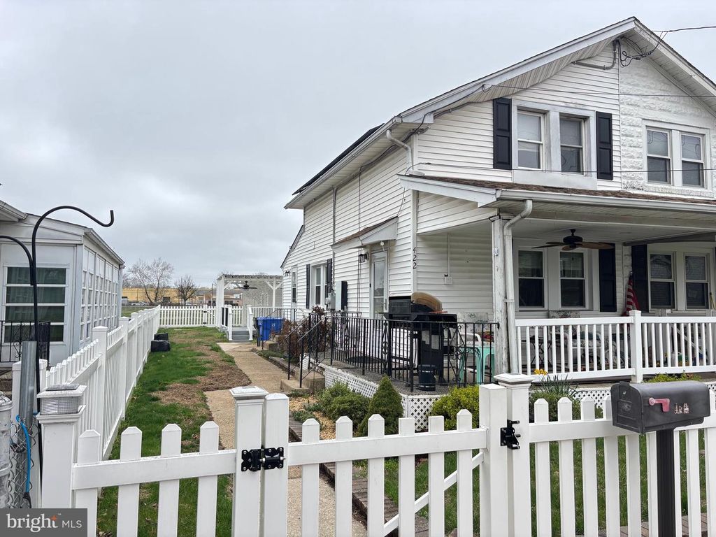 422 HULME ST, Burlington, NJ 08016