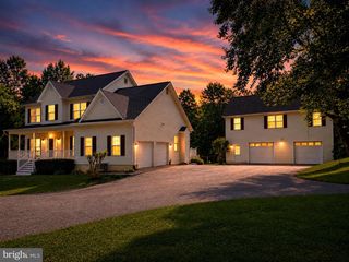 6890 BARNEY DR, Hughesville, MD 20637