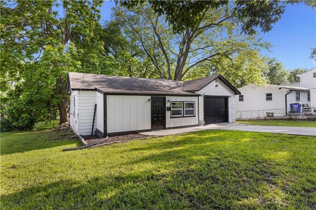 1401 NE 70th Terrace, Gladstone, MO 64118