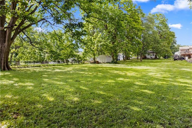 1401 NE 70th Terrace, Gladstone, MO 64118