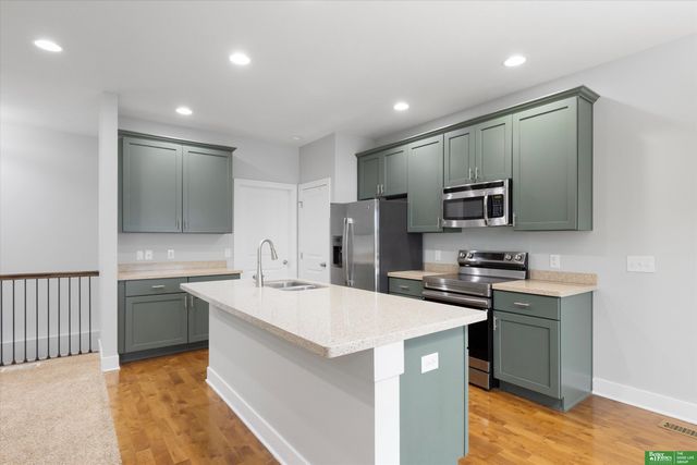 7734 S 162 Street, Omaha, NE 68136