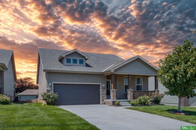 7734 S 162 Street, Omaha, NE 68136