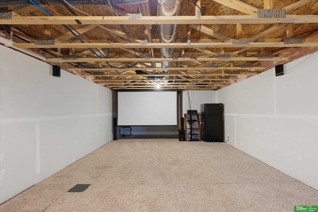 7734 S 162 Street, Omaha, NE 68136