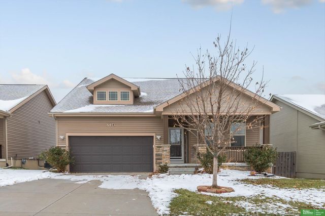 7734 S 162 Street, Omaha, NE 68136