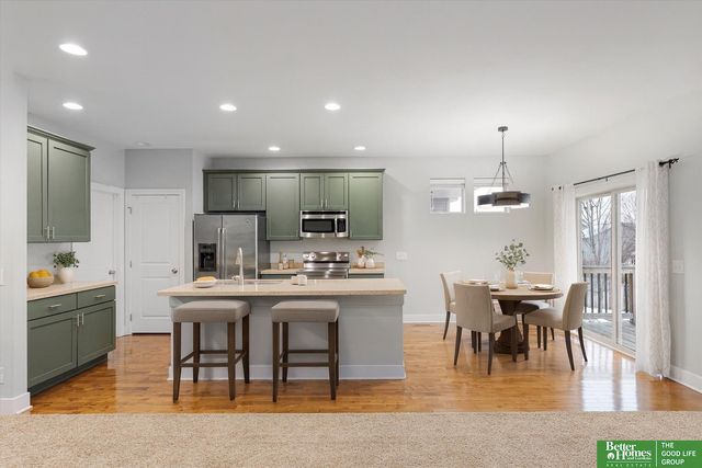 7734 S 162 Street, Omaha, NE 68136