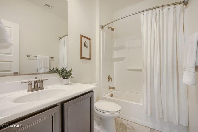 538 W TALLULA Trail, San Tan Valley, AZ 85140
