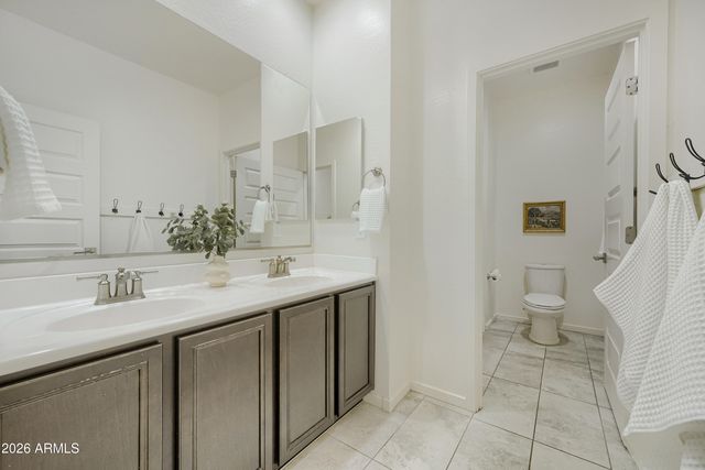 538 W TALLULA Trail, San Tan Valley, AZ 85140