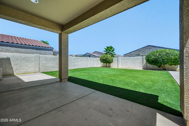 538 W TALLULA Trail, San Tan Valley, AZ 85140