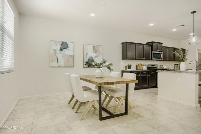 538 W TALLULA Trail, San Tan Valley, AZ 85140