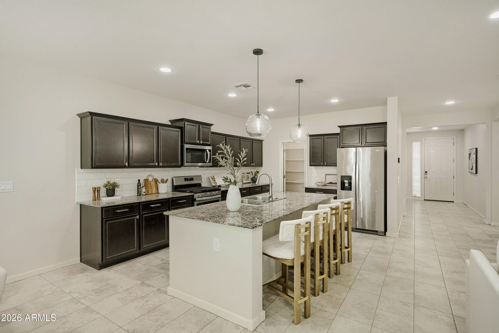 538 W TALLULA Trail, San Tan Valley, AZ 85140 — photo 3