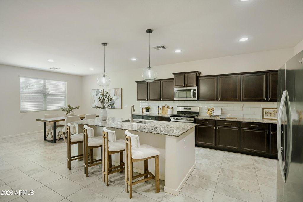 538 W TALLULA Trail, San Tan Valley, AZ 85140 — photo 5