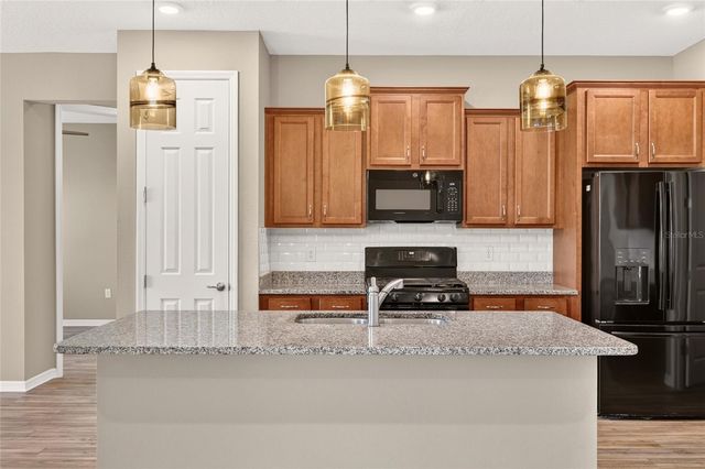 10589 SW 90TH STREET ROAD, Ocala, FL 34481