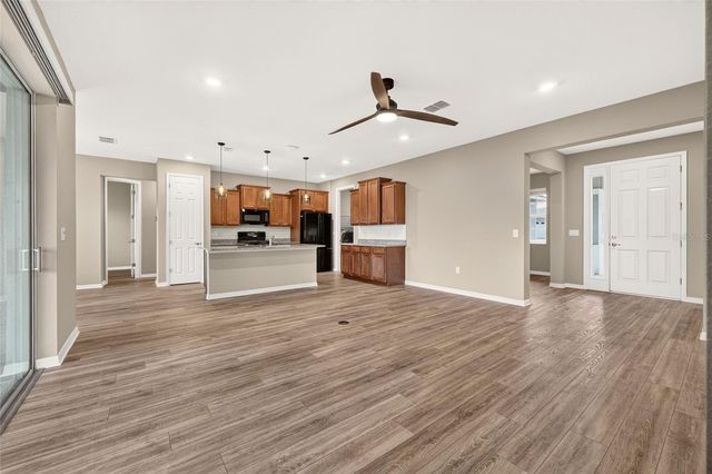 10589 SW 90TH STREET ROAD, Ocala, FL 34481
