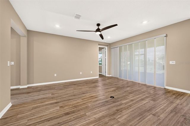 10589 SW 90TH STREET ROAD, Ocala, FL 34481