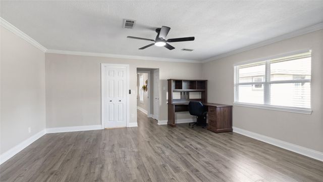 12335 2nd Street, Santa Fe, TX 77510
