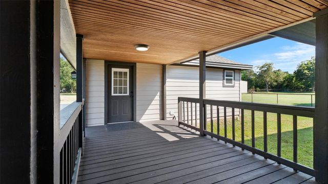 12335 2nd Street, Santa Fe, TX 77510