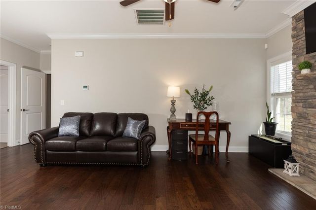 2826 Fallin Court, High Point, NC 27262