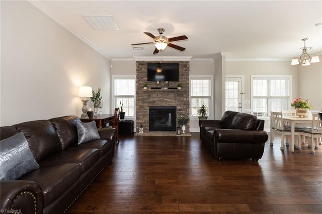 2826 Fallin Court, High Point, NC 27262