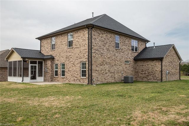 2826 Fallin Court, High Point, NC 27262