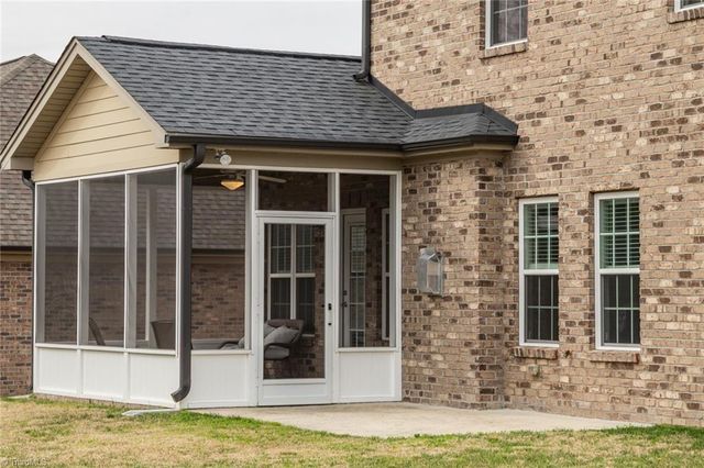 2826 Fallin Court, High Point, NC 27262