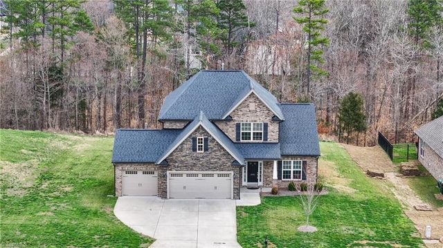 2826 Fallin Court, High Point, NC 27262