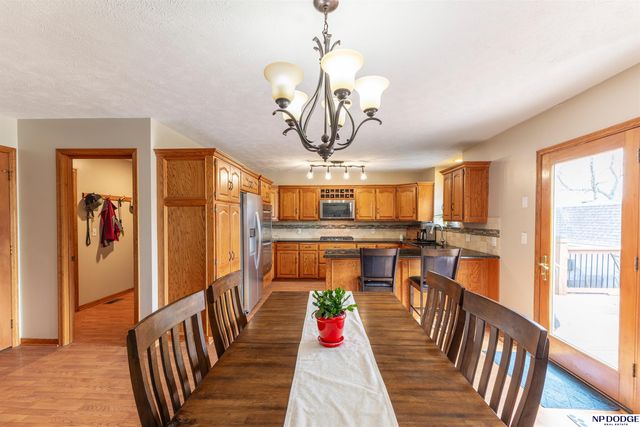 1501 N 211th Street, Omaha, NE 68022