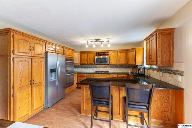 1501 N 211th Street, Omaha, NE 68022
