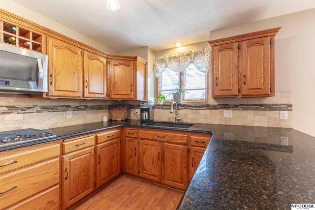 1501 N 211th Street, Omaha, NE 68022
