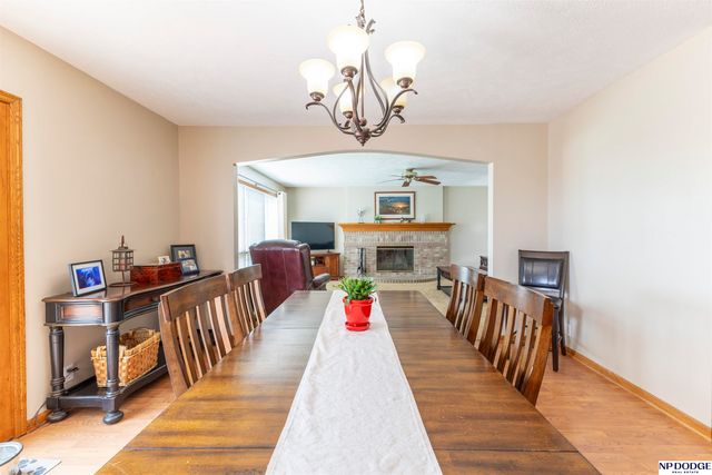 1501 N 211th Street, Omaha, NE 68022