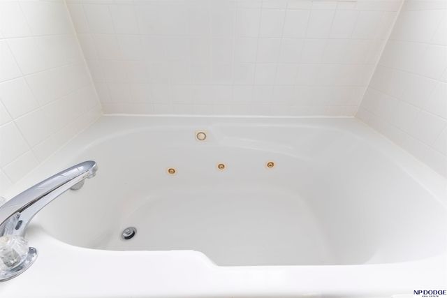 1501 N 211th Street, Omaha, NE 68022