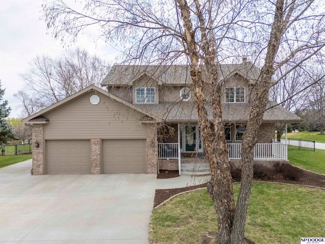 1501 N 211th Street, Omaha, NE 68022