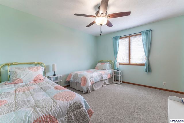 1501 N 211th Street, Omaha, NE 68022