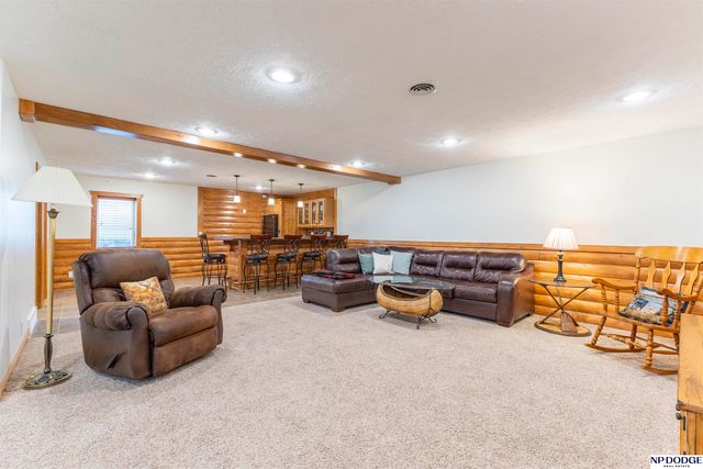 1501 N 211th Street, Omaha, NE 68022